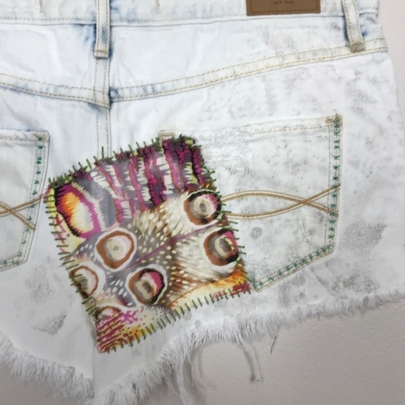 Abercrombie & Fitch Distressed Jean Shorts size 27 - Picture 5 of 8
